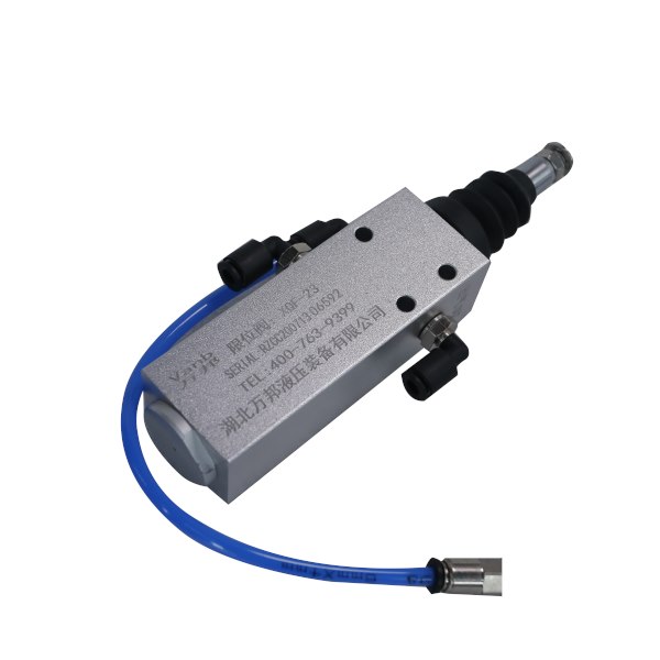 Hydraulic limit valve for tipper system